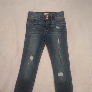 NWOT Candies Ripped Blue Jegging